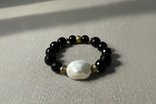 Load image into Gallery viewer, Aura Noir Signature Edition:|| The Sovereign Pearl Bracelet